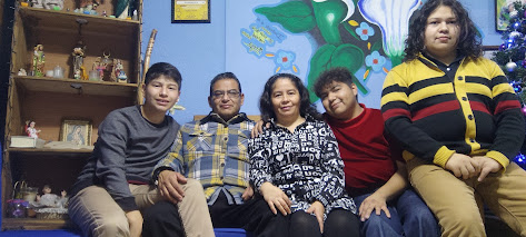 Familia en la sala